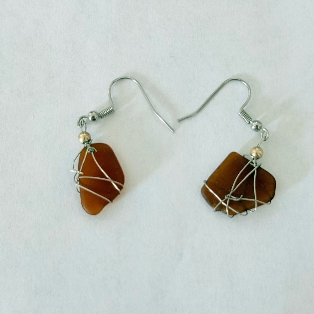 Silver and Brown Stone Jewelry Set - Picture 2 of 3